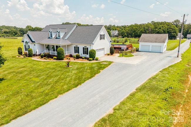 1123 Snyders Store Rd, House other with 3 bedrooms, 4 bathrooms and null parking in Wingate NC | Image 5