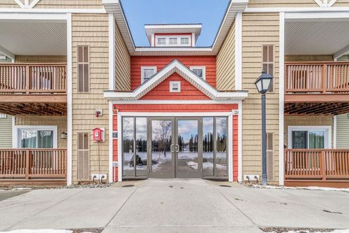 101-287 Mascoma St, Lebanon, NH, 03766-2689 | Card Image