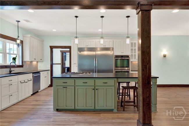 Kitchen | Image 12