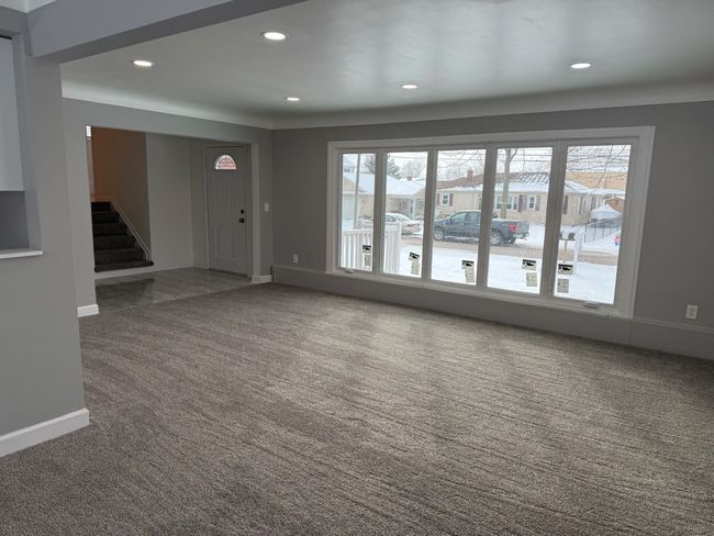 30631 Bayview Dr, House other with 3 bedrooms, 3 bathrooms and null parking in Gibraltar MI | Image 6
