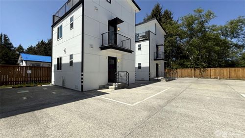 3-890 Magellan Ave Ne, Ocean Shores, WA, 98569-9648 | Card Image