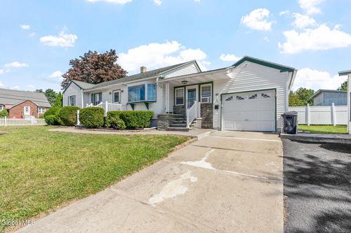 42 Edson St, Amsterdam, NY, 12010-5239 | Card Image