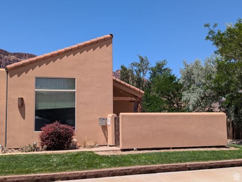 r1-3686 S Spanish Valley Dr, Moab, UT, 84532 | Card Image