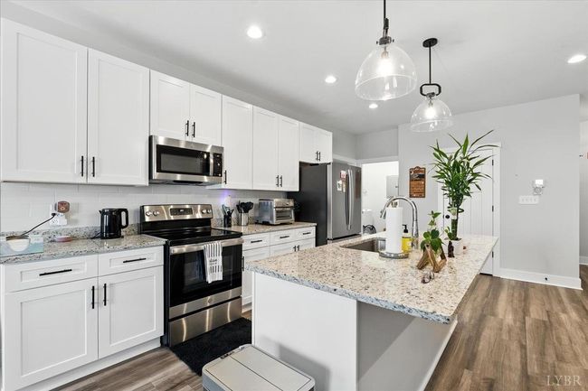 APT-208 - 1300 Stoney Ridge Blvd, Condo with 2 bedrooms, 2 bathrooms and null parking in Forest VA | Image 18