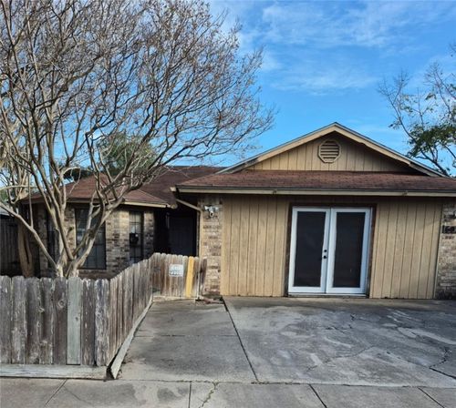 6026 Williston Dr, Corpus Christi, TX, 78415-2273 | Card Image