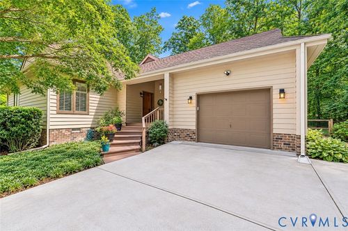 13701 Harbourwood Rd, Midlothian, VA, 23112-2017 | Card Image