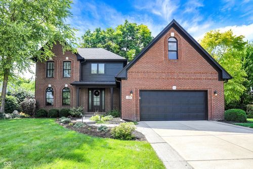 588 Walnut Woods Dr, Greenwood, IN, 46142-7572 | Card Image