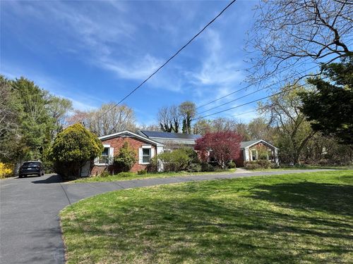 15 Cemetery Ln, Setauket, NY, 11733-3010 | Card Image
