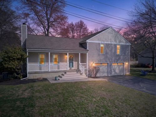 21 Hedman Ave, Hampton, NH, 03842-4022 | Card Image