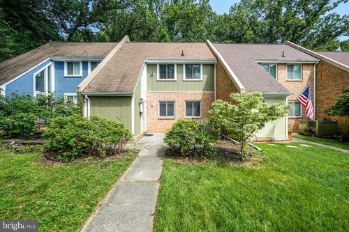1403 Greenmont Ct, RESTON, VA, 20190-4041 | Card Image
