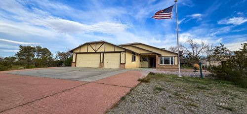 1520 S Fire Opal St, Ridgecrest, CA, 93555-7619 | Card Image