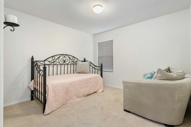 Guest Bedroom #1 | Image 10