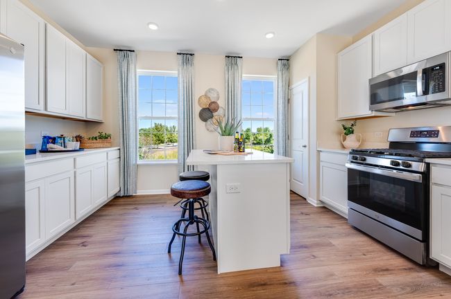 2262 Stone Gate Rd, Townhouse with 3 bedrooms, 3 bathrooms and 2 parking in Algonquin IL | Image 12