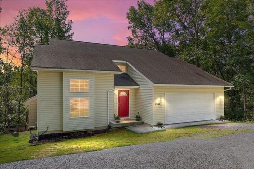 139 Maple Ave, MOUNT JACKSON, VA, 22842-3568 | Card Image