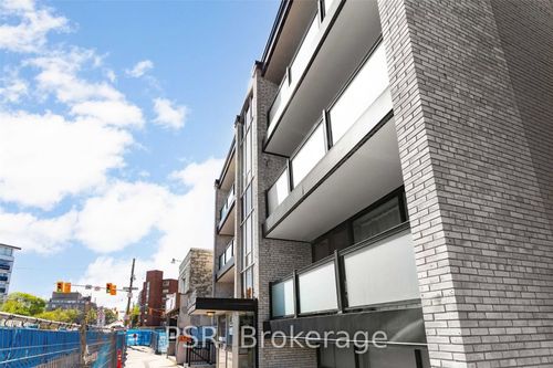 4-570 Eglinton Ave W, Toronto, ON, M5N1B7 | Card Image