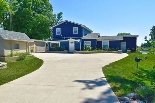 6551 300, Monon, IN, 47959-8119 | Card Image