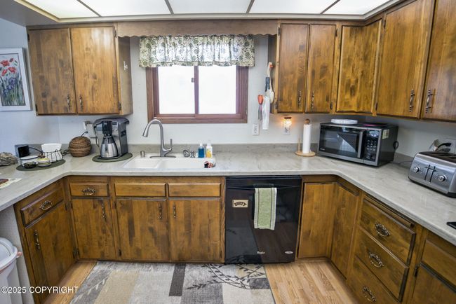 Kitchen | Image 8