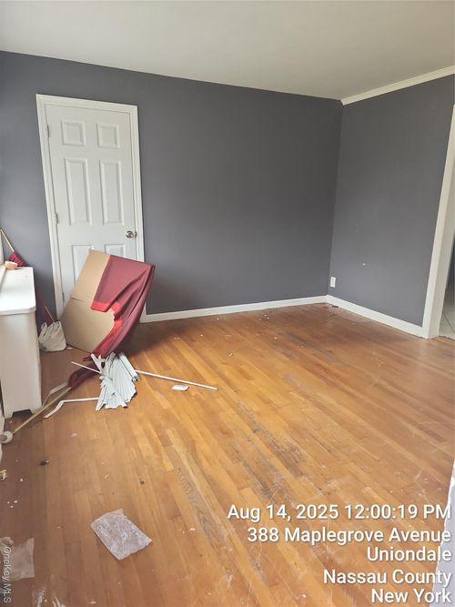 388 Maplegrove Ave, Uniondale, NY, 11553-2028 | Card Image