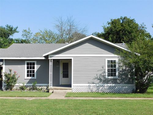 105 Nw 7th St, Hubbard, TX, 76648-2022 | Card Image