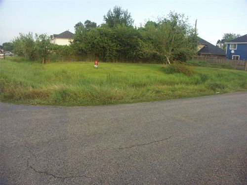 5302 Ricky St, Houston, TX, 77033-4242 | Card Image