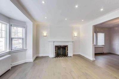 MAIN - 1691A Bathurst St, Home with 2 bedrooms, 2 bathrooms and 1 parking in Toronto ON | Image 2