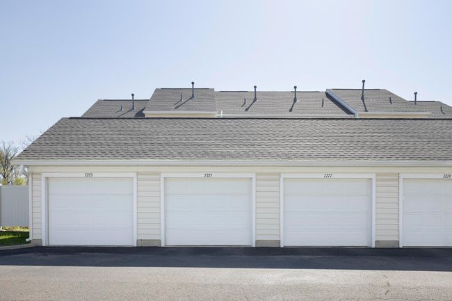 7275 Billy Goat Dr, Condo with 2 bedrooms, 3 bathrooms and null parking in New Albany OH | Image 22