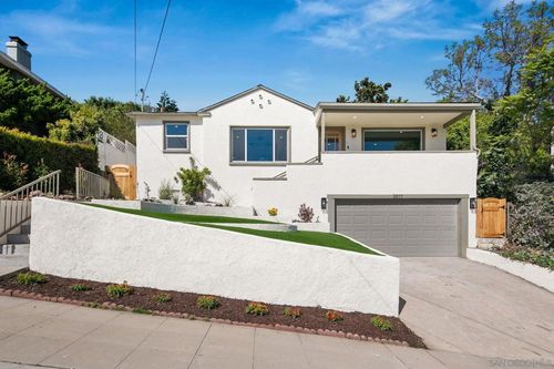 3911 California St, San Diego, CA, 92110-2118 | Card Image