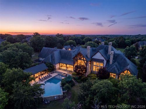 19433 Clear Brook Rd, Owasso, OK, 74055-7819 | Card Image
