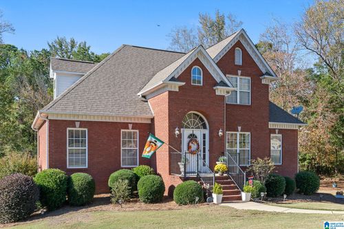 240 Silverleaf Dr, PELHAM, AL, 35124-6153 | Card Image