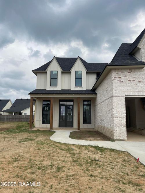 206 Amsterdam Ave, Youngsville, LA, 70592-6882 | Card Image