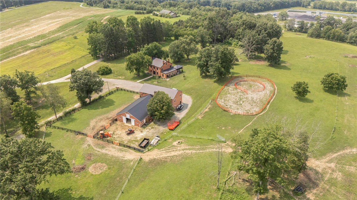 Farm in Shelocta 3