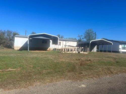 809 W Llano St, Llano, TX, 78643-2557 | Card Image