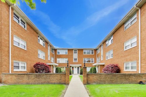 3c-6931 W 64th Place, Chicago, IL, 60638 | Card Image