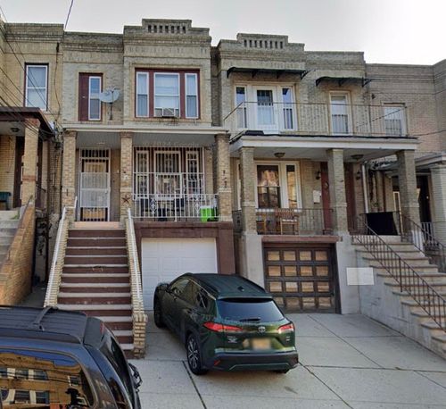 34 64th St, West New York, NJ, 07093-4102 | Card Image