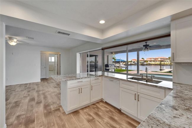 6334 Cocoa Ln, House other with 3 bedrooms, 2 bathrooms and null parking in APOLLO BEACH FL | Image 26