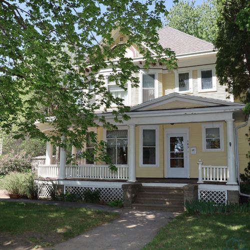 105 S Carroll St, Rock Rapids, IA, 51246-1433 | Card Image