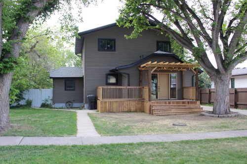 120 5 Street, Picture Butte, AB, T0K1V0 | Card Image