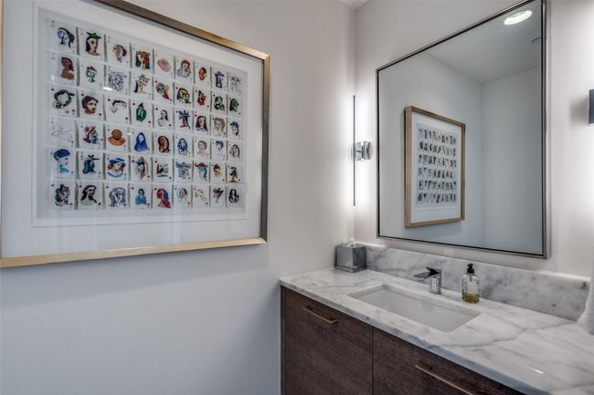 Powder Bath | Image 22