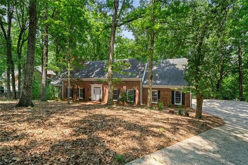 80 Cliffcreek Trce, Sandy Springs, GA, 30350-2701 | Card Image