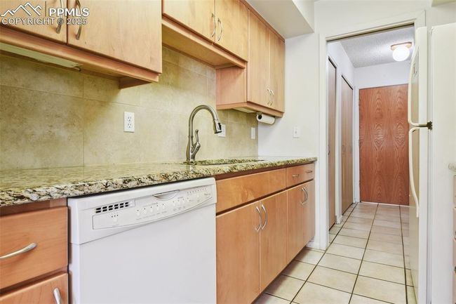 APT-107 - 534 E 7 Th Ave, Condo with 2 bedrooms, 2 bathrooms and 1 parking in Denver CO | Image 10