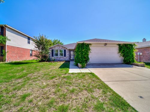 1928 Riverchase Ln, Justin, TX, 76247-6752 | Card Image