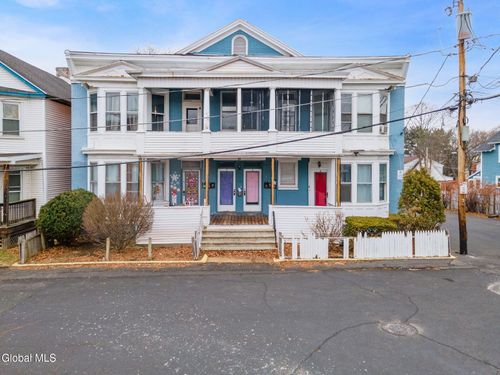 19 Idlewild Park, Watervliet, NY, 12189-3869 | Card Image