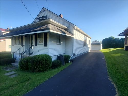 2056 Oak Dr, Manor Twp, PA, 16226 | Card Image