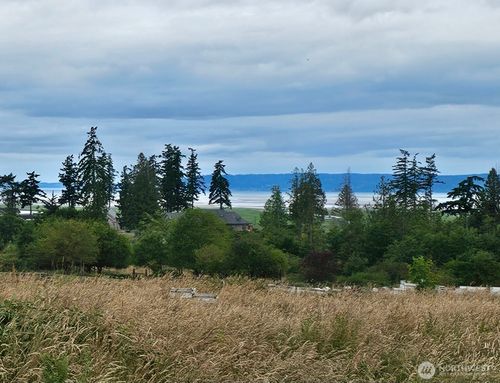 18524 Swanson Ln, Stanwood, WA, 98292-8120 | Card Image