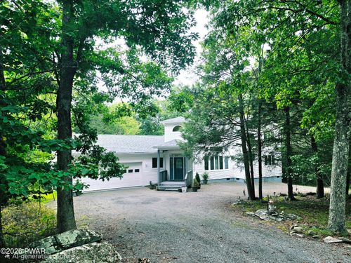 142 Eisenhower Dr, Lords Valley, PA, 18428 | Card Image
