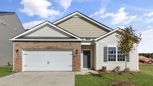 401 Lissa Anne Ln, Winston-Salem, NC, 27104 | Card Image