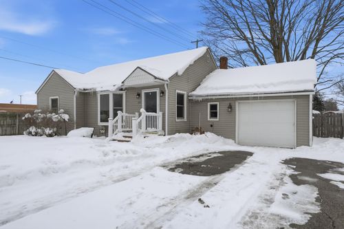 455 Faircrest Ave, Walker, MI, 49534-3437 | Card Image