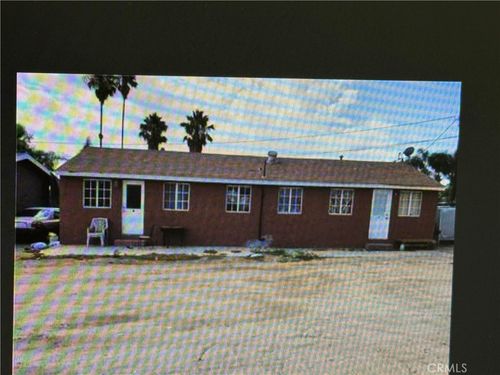 c-690 N Perris Blvd, Perris, CA, 92571 | Card Image