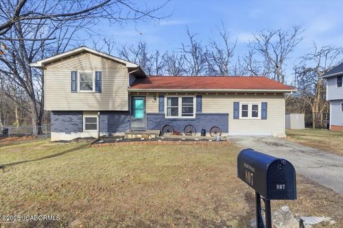 807 Rollotrend Ln, Eldon, MO, 65026-2137 | Card Image