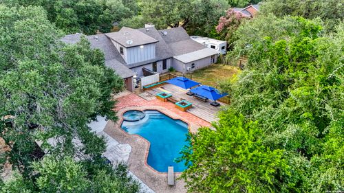 19419 Blume Dr, Lytle, TX, 78052-9723 | Card Image